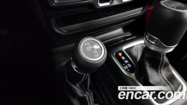 Jeep Wrangler (JL) 2.0 Overland 4도어, 2019 18