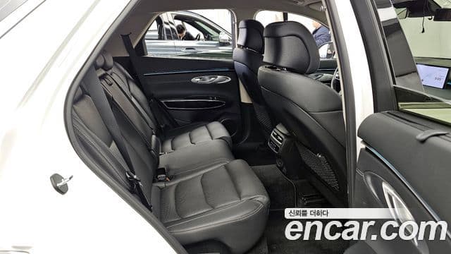 Genesis GV70, 2025 12