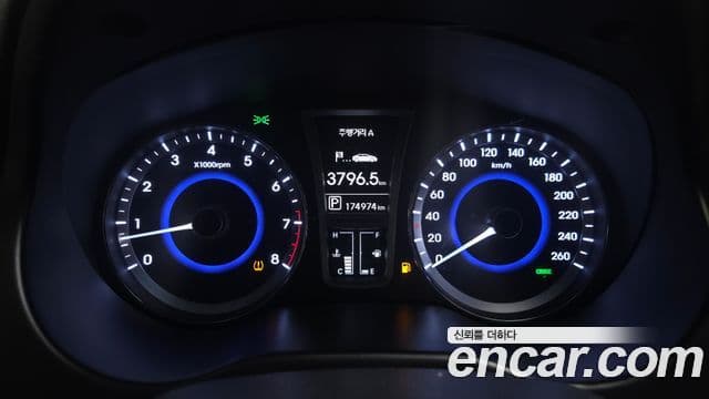 Hyundai Grandeur HG Premium, 2014 8