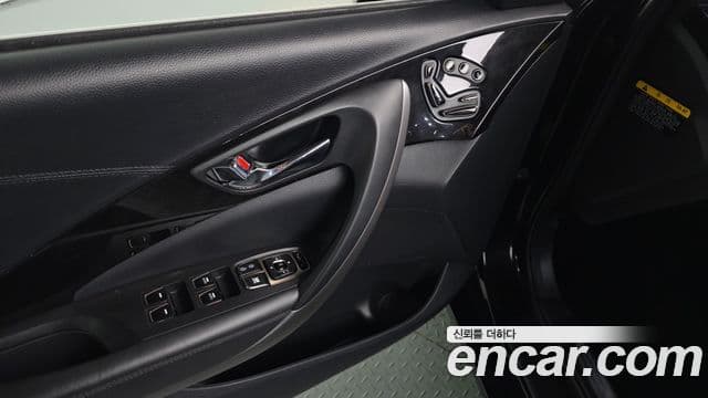 Hyundai Grandeur HG Premium, 2014 17