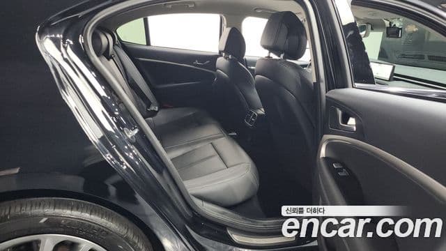 Genesis The / новый New G70 슈팅브레이크, 2023 12