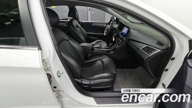 Hyundai LF Sonata LPI Smart, 2016 13