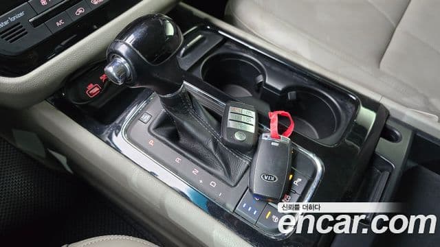 Kia All New Carnival President, 2016 9