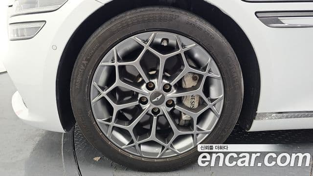 Genesis G80 (RG3) бензин 2.5 турбо AWD, 2022 все фото