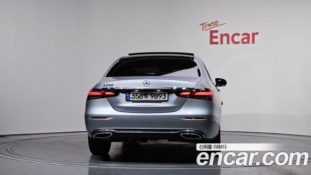 Mercedes-Benz E-класс W213 Avantgarde, 2021 4