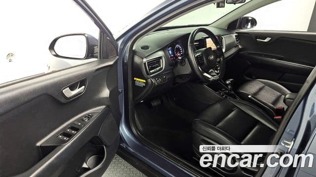 Kia Stonic Trendy, 2019 11