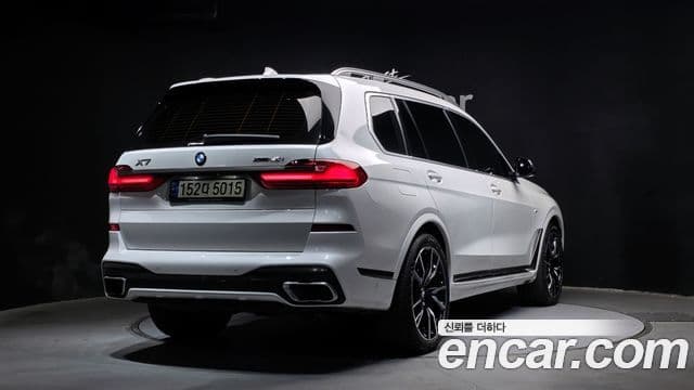 BMW X7 (G07) xDrive 40i M Sport 6인승, 2021 2