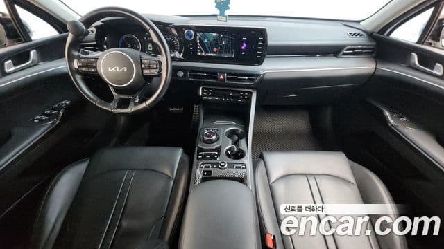 Kia K5 гибрид 3세대 Trendy, 2023 7