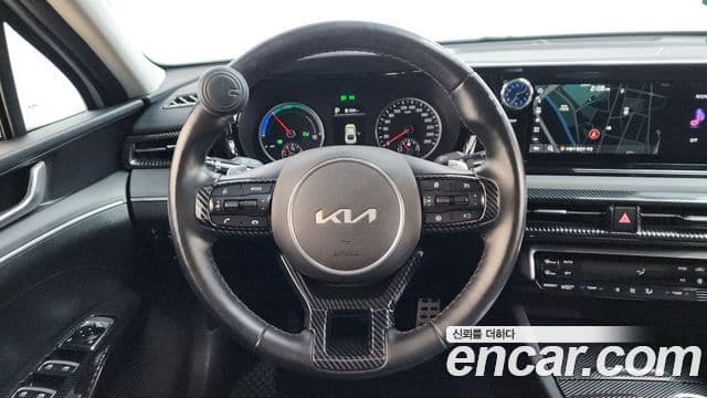 Kia K5 гибрид 3세대 Trendy, 2023 13
