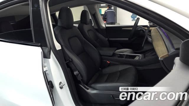 Tesla модель Y, 2024 10