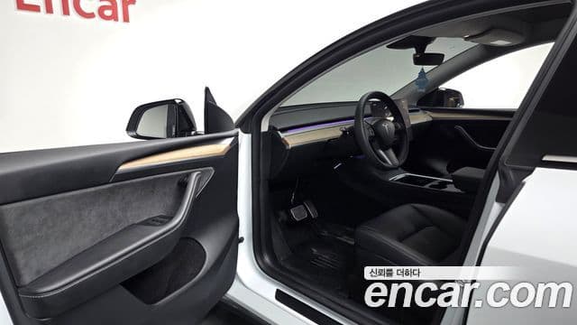 Tesla модель Y, 2024 12