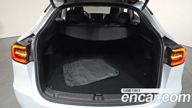 Tesla модель Y, 2024 20