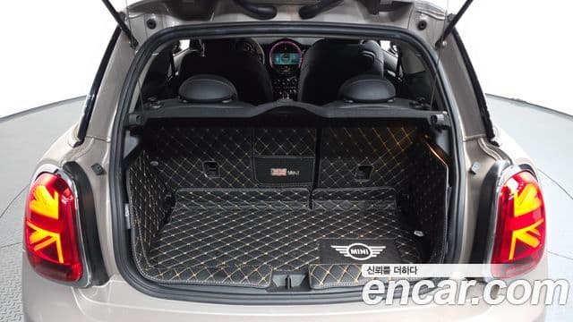 Mini Cooper 3세대, 2024 20