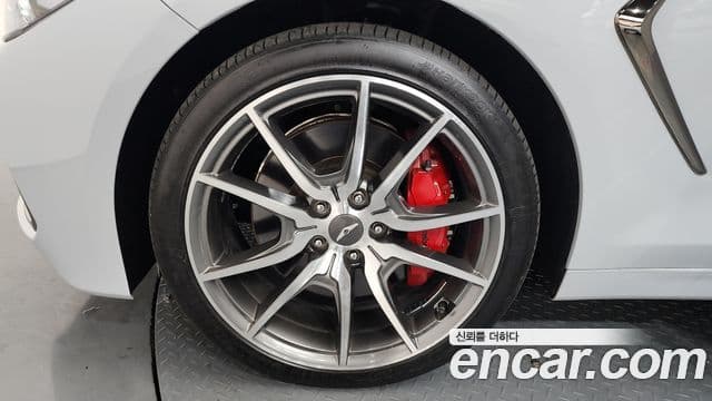 Genesis G70 Supreme, 2018 все фото