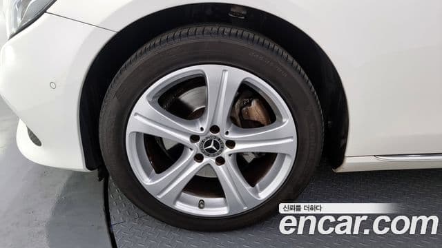 Mercedes-Benz E-класс W213 Avantgarde, 2018 все фото