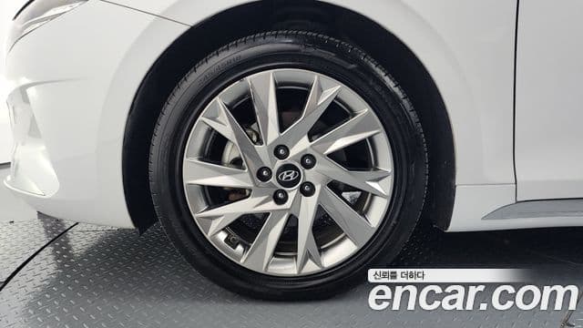 Hyundai The / новый New Grandeur IG гибрид Calligraphy, 2022 все фото