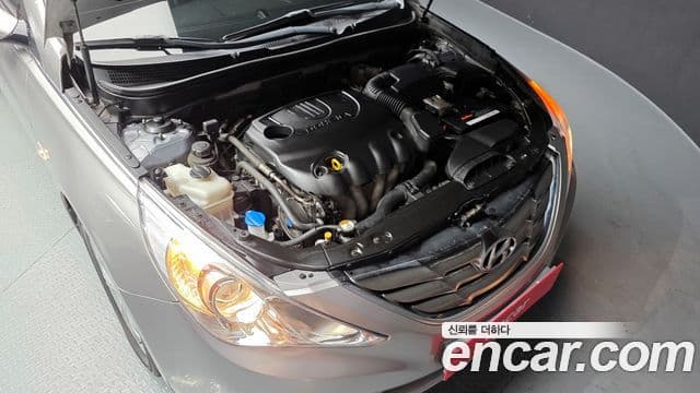 Hyundai YF Sonata Premier, 2011 6