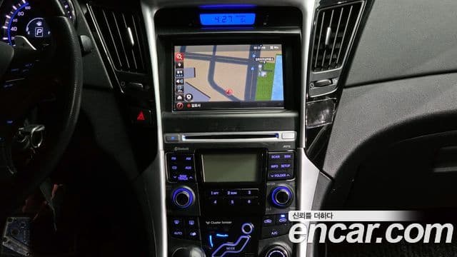 Hyundai YF Sonata Premier, 2011 14