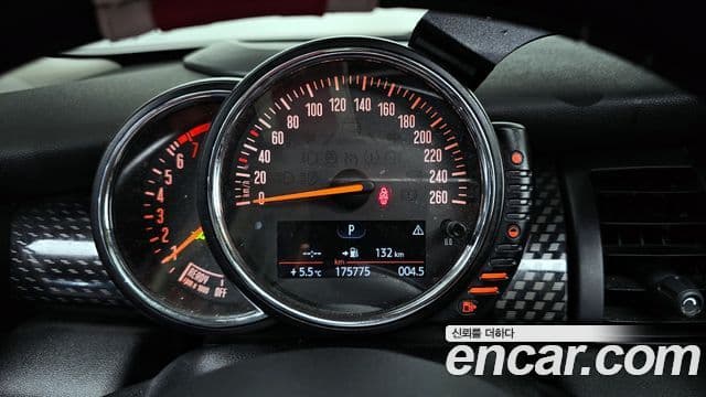 Mini Cooper S 3세대, 2015 8