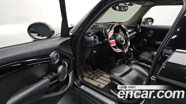 Mini Cooper S 3세대, 2015 11