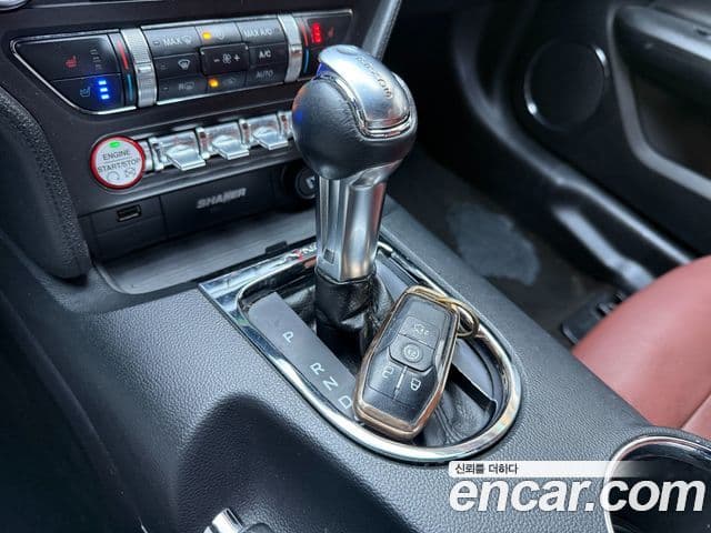 Ford Mustang купе, 2016 17