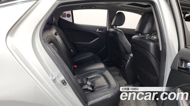 Kia K5 Luxury, 2011 12