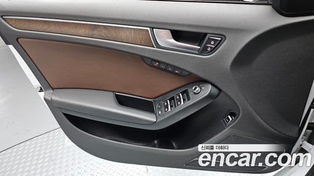 Audi New A4 B8, 2015 14