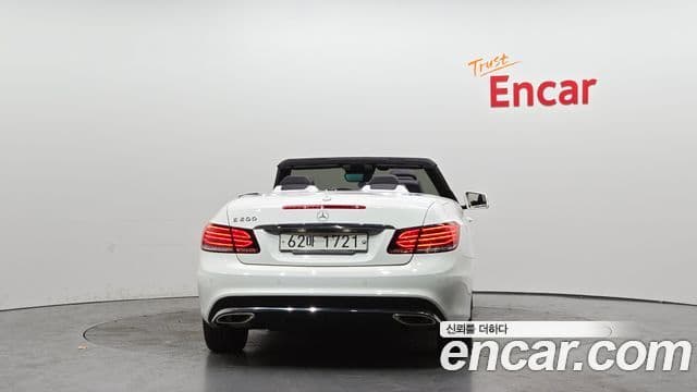 Mercedes-Benz E-класс W212 E200 кабриолет, 2014 4