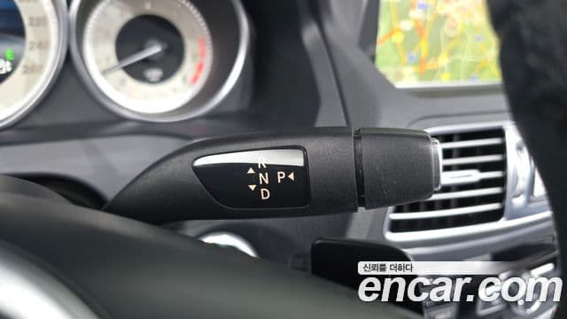 Mercedes-Benz E-класс W212 E200 кабриолет, 2014 9