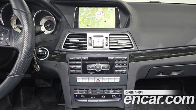 Mercedes-Benz E-класс W212 E200 кабриолет, 2014 14