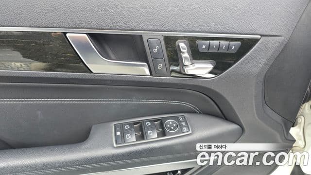 Mercedes-Benz E-класс W212 E200 кабриолет, 2014 19