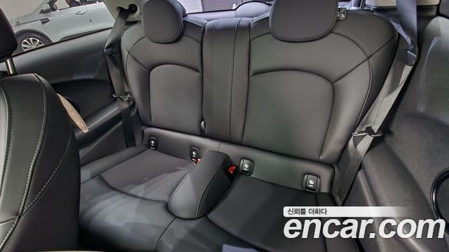 Mini Cooper S 3세대, 2022 12