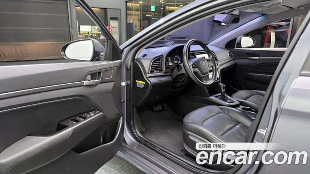 Hyundai Avante AD 1.6 GDI Smart, 2017 11