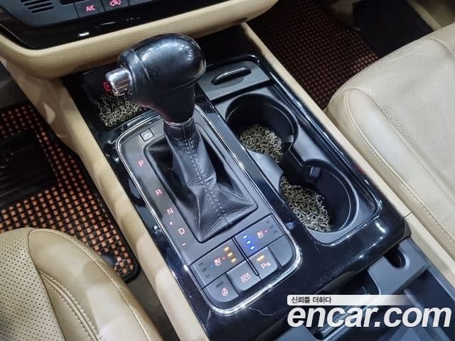 Kia All New Carnival President, 2016 13