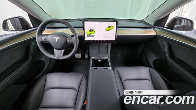 Tesla модель Y Long Range AWD, 2024 7