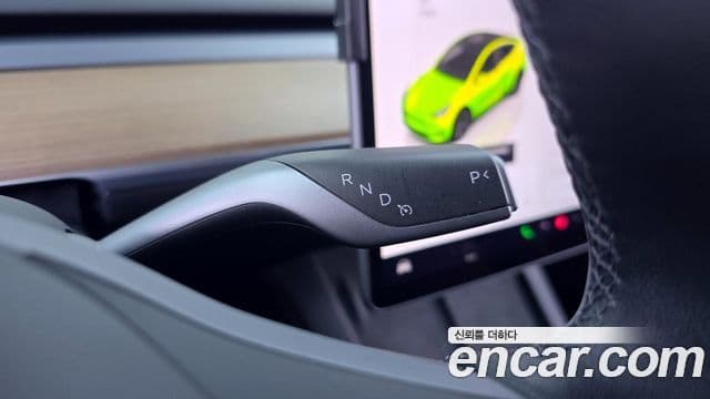 Tesla модель Y Long Range AWD, 2024 9