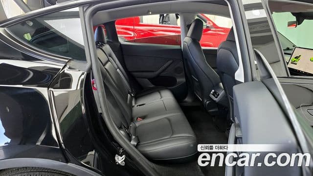 Tesla модель Y Long Range AWD, 2024 12