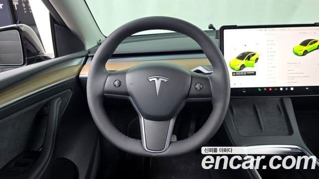 Tesla модель Y Long Range AWD, 2024 13