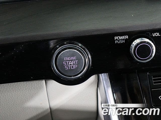 Kia Carnival 4세대 Signature, 2021 10