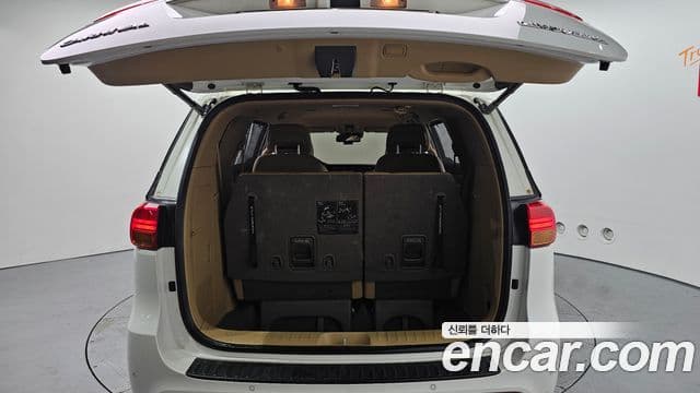 Kia All New Carnival President, 2016 20