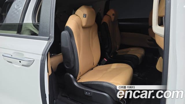 Kia Carnival 4세대 Prestige, 2022 12