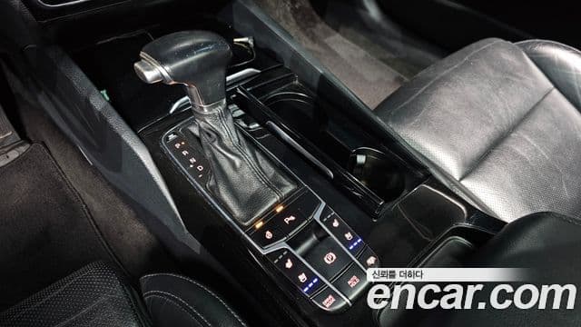 Kia All New K7 3.0 LPI Prestige (арендный автомобиль), 2016 9