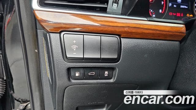 Kia All New K7 3.0 LPI Prestige (арендный автомобиль), 2016 18