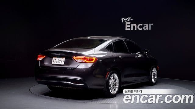 크라이슬러 200 2세대 2.4 C, 2015 2
