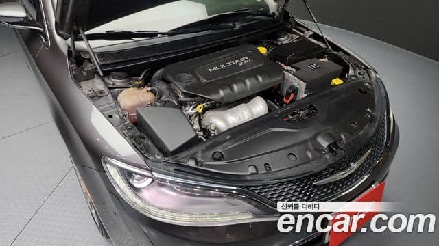 크라이슬러 200 2세대 2.4 C, 2015 6