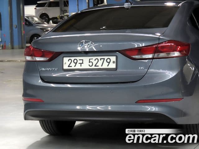 Hyundai Avante AD 1.6 GDI Value Plus, 2018 17