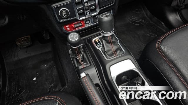 Jeep Wrangler (JL) 2.0 Rubicon Power top 4도어, 2019 9
