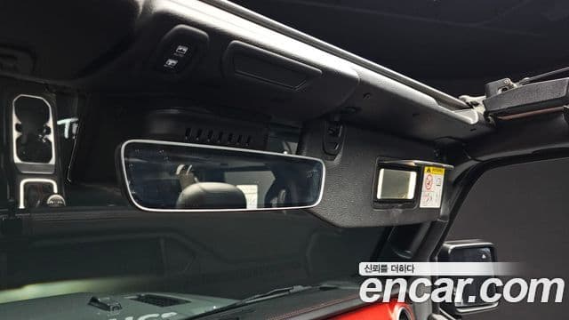 Jeep Wrangler (JL) 2.0 Rubicon Power top 4도어, 2019 17