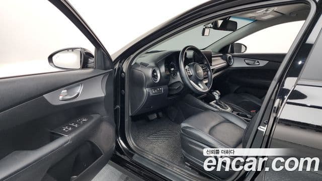 Kia The / новый New K3 2세대 Prestige, 2022 10