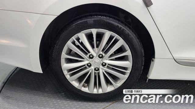 Hyundai Aslan Modern, 2015 все фото